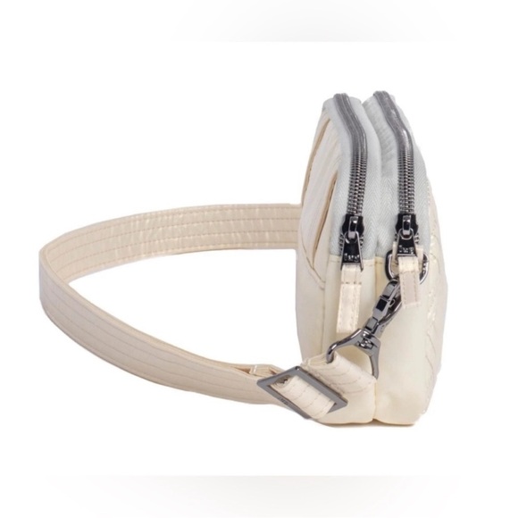 LUG COUPE XL METALLIC CHAMPAGNE SMALL CROSSBODY CHEST BAG BELT BAG NWT - Picture 5 of 8